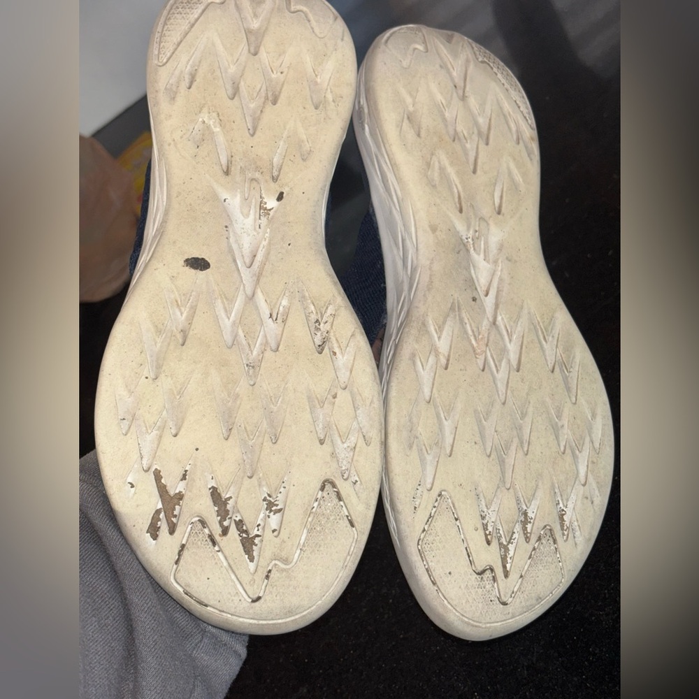 Skechers Yoga Mat Flip Flops - Picture 3 of 4